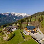 Laerchenhof 101 Апартаменты *