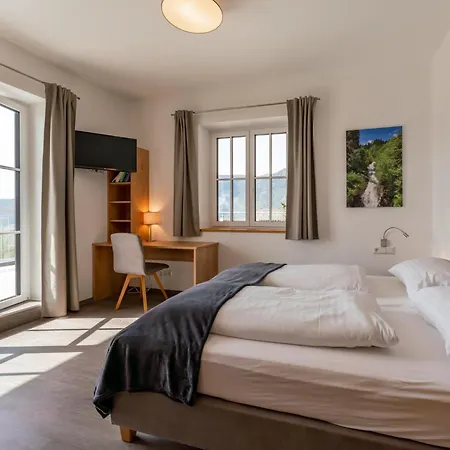 Laerchenhof 101 * Mauterndorf (Salzburg)